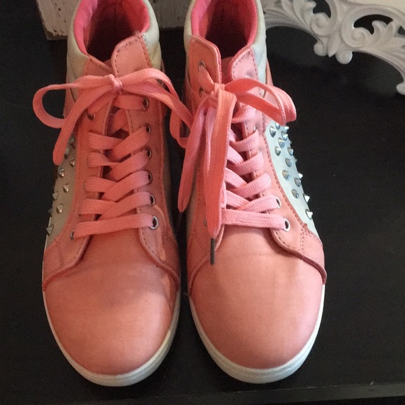 Shoes - Peach&grey shoe with stones on the side